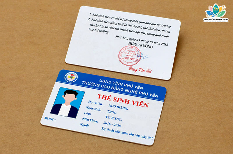 Thẻ học sinh